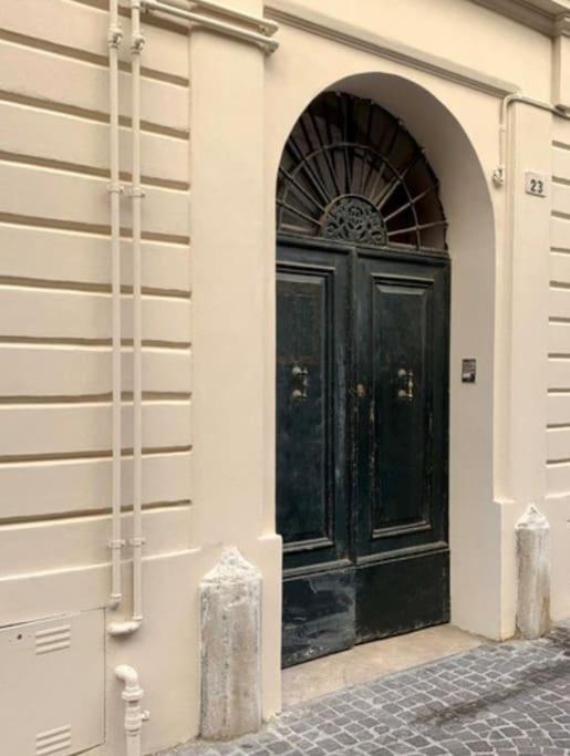 Appartamento Centro Storico Nuovo E Ristrutturato Pesaro Exterior photo